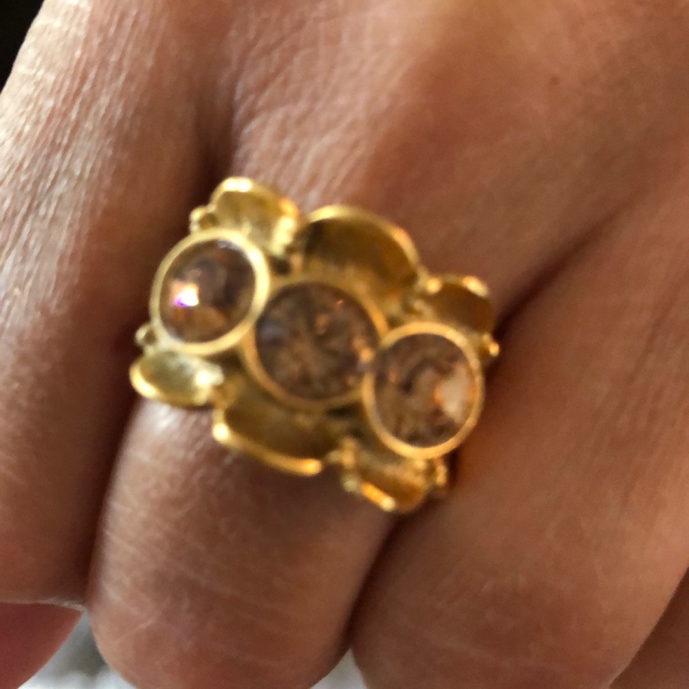 Gold ring - Picture 2 of 4